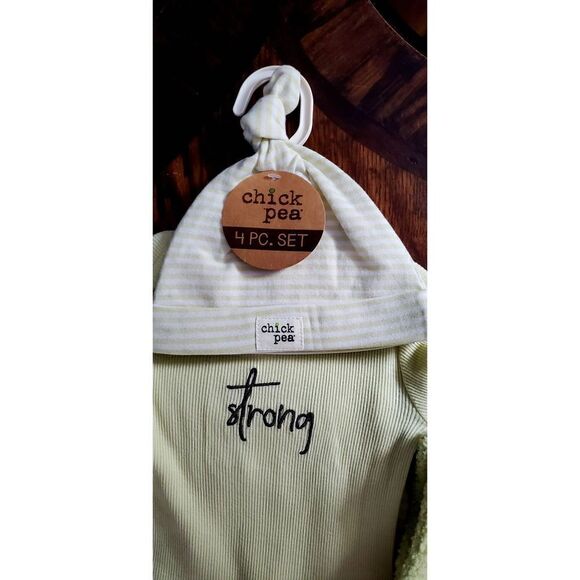 NWT UNISEX CHICK PEA 4 PIECE BABY OUTFIT - Picture 6 of 7